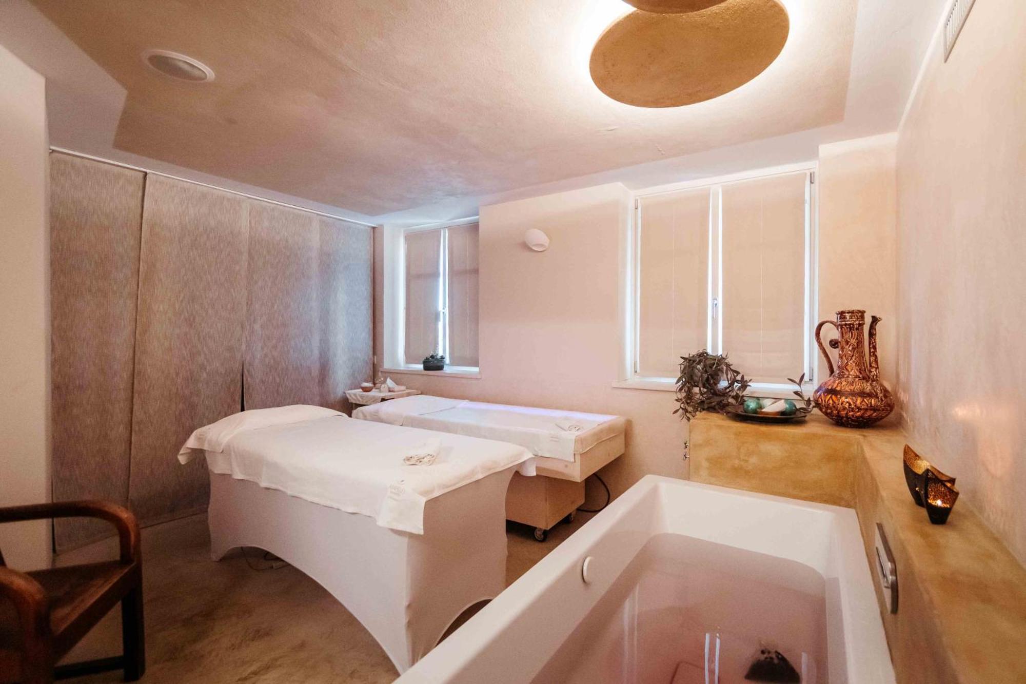 Agriturismo La Torricella Monforte D'Alba Luaran gambar