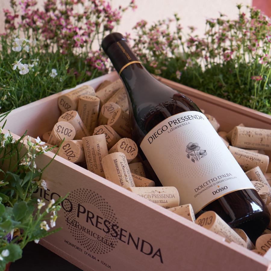 Agriturismo La Torricella Monforte D'Alba Luaran gambar